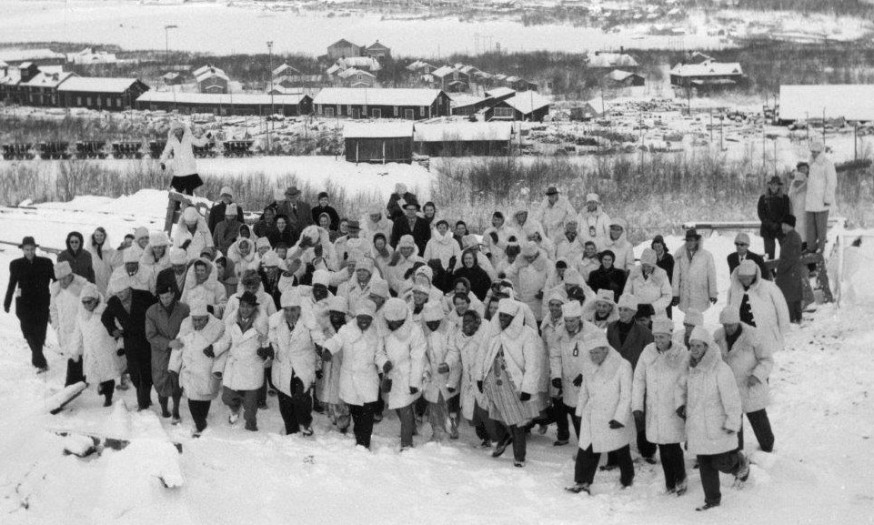 Freedom team cropped in Kiruna