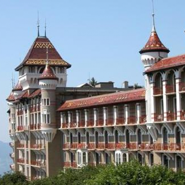 Caux Building