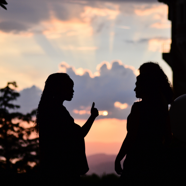 Discussion sunset Caux