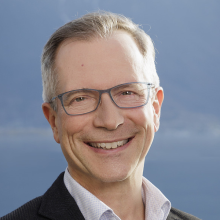 Olivier Gfeller https://www.commune-suisse.ch/article/sur-les-pas-dolivier-gfeller-syndic-de-montreux